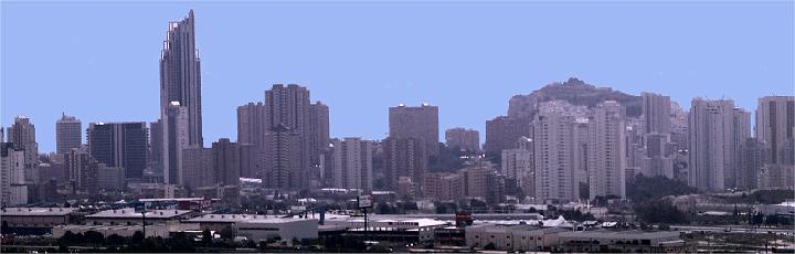 10.jpg - Benidorm / Cala de Finestrat sky line, the tallest building is hotel Bali with external glass lifts with spectacular veiws of the mountains and surrounding area.