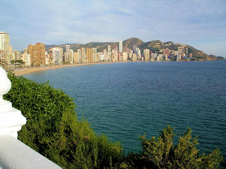 IMGP3046.JPG - Levante Beach taken from 'Pl. del Castell' in Benidorm Old Town.