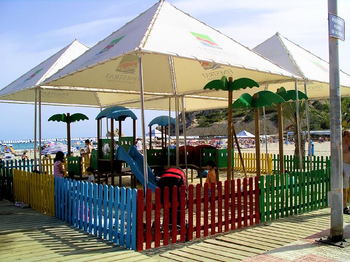 IMGP5058.JPG - Cala Finestrat beach - kids play area.