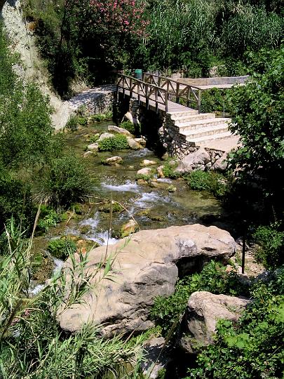 32.JPG - This is the start of'Les Fonts de Algar'.Beautiful waterfalls only accesible by foot.The lower falls are easily accessible, but  the higher you go the more difficult the terrain.The upper falls are not for the unadventurous wanderer.