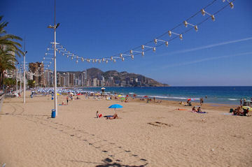 Villa Holidays Benidorm Spain: Levante Beach